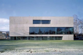 Bild: Schulhaus Bünzmatt, Wohlen (AG)