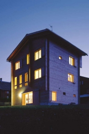 Bild: Wohnhaus Rumein (GR)